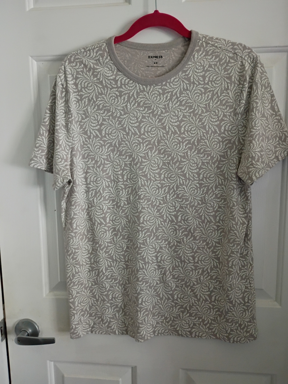 Express Men's Cream Patterned Short-Sleeve Shirt